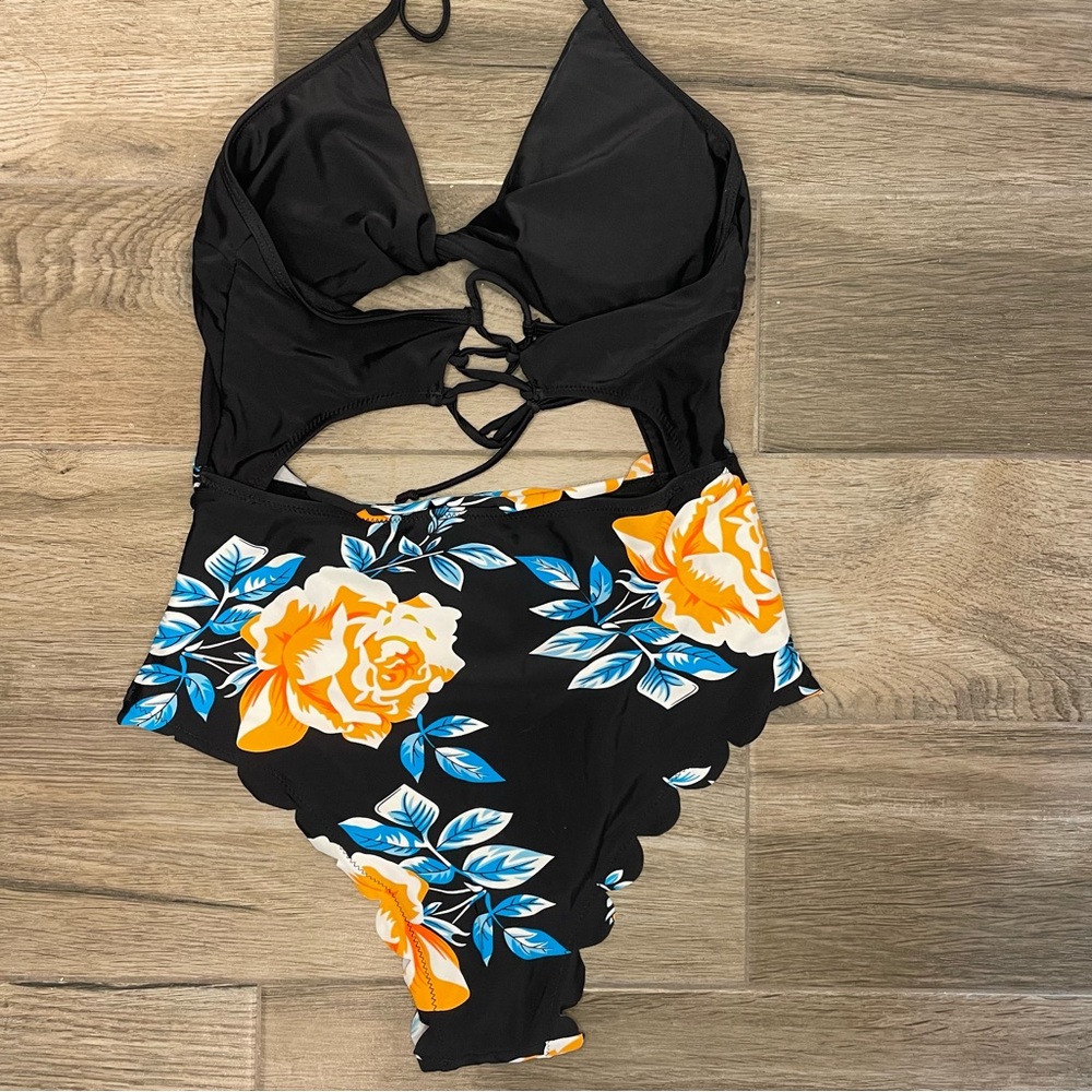 Black Floral Print Halter Tummy Control One Piece Swimsuit - Picture 7 of 8